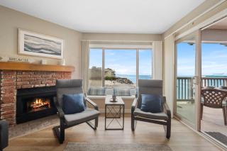 Whitewater Village Retreat B Ocean-view condo with private deck, fireplace, & easy beach access - 4