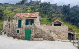Secluded holiday house Postira, Brac - 17571 - Postira - 0