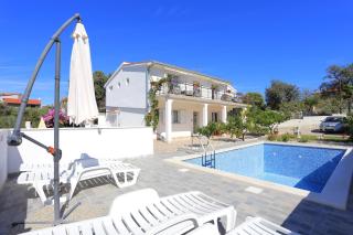 Family friendly apartments with a swimming pool Razanj, Rogoznica - 17867 - Rogoznica - 4