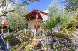 Holiday house with a swimming pool Stari Grad, Hvar - 17911 - Stari Grad - 9