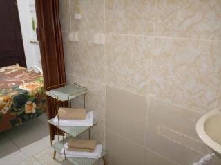 Acuarela del Rio H#1 Cerca Terminal Terrestre Habitación privada con baño - Guayaquil - 1
