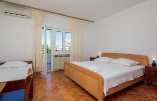 Apartments and rooms by the sea Duce, Omis - 18155 - Omiš - 3