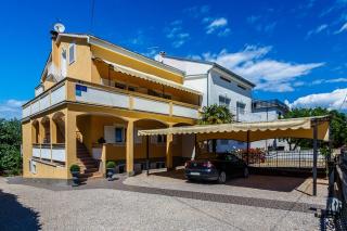 Apartments and rooms with parking space Malinska, Krk - 18193 - Malinska - 0