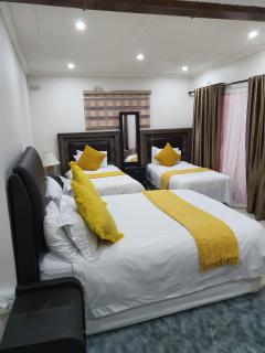 Sunnyridge Lodge - East London - 7