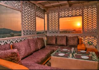 Royal Rafahiya - A Rooftop Lake View Hotel near lake Pichola - Udaipur - 7