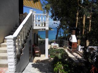 Apartments by the sea Basina, Hvar - 18437 - 4