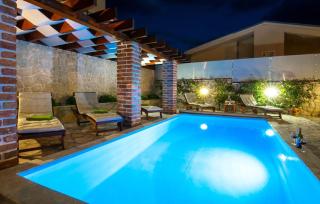 Luxury villa with a swimming pool Novigrad - 18339 - Novigrad Dalmatia - 3
