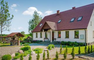 Nice Home In Pl-76-113 Postomino - Korlino - 0