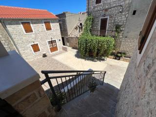 House Tia - Vrboska - 2