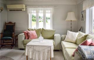 Lovely Home In Fusa With Wifi - 7