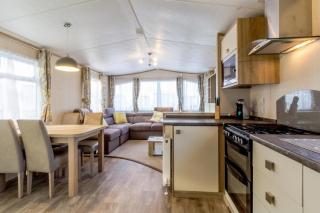 Lovely Caravan At Azure Seas Nearby The Beautiful Beach Ref 32038Az - Lowestoft - 8