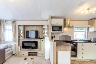 Lovely Caravan At Azure Seas Nearby The Beautiful Beach Ref 32038Az - Lowestoft - 7
