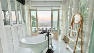 Phuket View Coffee and Resort - Chalong - 1