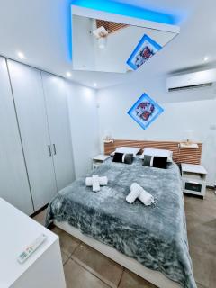 Hidden Lights Deluxe Apartment - Ayia Napa - 6