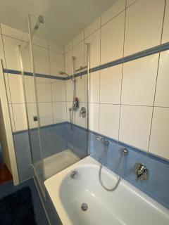 wohnliches , behagliches Zimmer mit Balkon und wifi - Mönchengladbach - 5