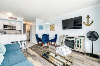 Victorian Condo Relax Refresh and Renew - Galveston - 6