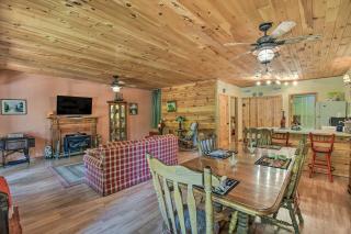 Idyllic Murphy Hideaway with Multi-Level Deck! - Murphy - 5