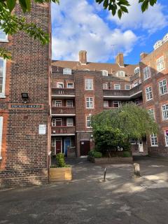 Centre London Flat 2BDR AC Sleeps 4 Family Only - London - 0