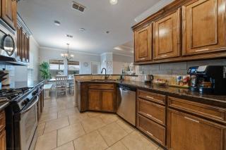 Ultimate Comfort & Relaxation- Palm Family Oasis - 4