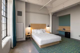 The Warehouse Hotel at Champion Mill - Hamilton - 9