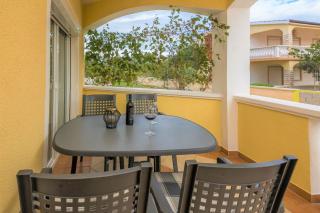 Apartments with a parking space Vir - 19126 - Vir - 1