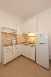 Apartments by the sea Brela, Makarska - 19205 - 1