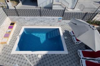 Family friendly house with a swimming pool Vinisce, Trogir - 19001 - Vinišće - 3