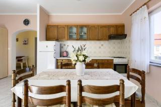 Apartments by the sea Kali, Ugljan - 19137 - 1