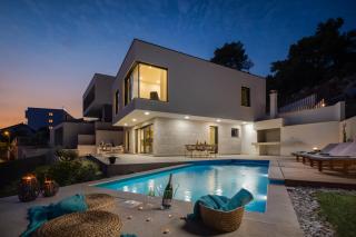 Seaside luxury villa with a swimming pool Zaostrog, Makarska - 19037 - Zaostrog - 0