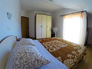 Apartments and rooms with parking space Lopar, Rab - 19238 - Lopar - 4