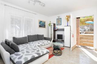 Family friendly seaside apartments Sevid, Trogir - 19105 - Marina - 1