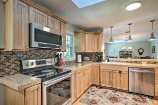 Clemson Getaway Less Than 3 Mi to Memorial Stadium! - 3