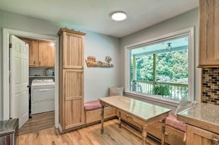 Clemson Getaway Less Than 3 Mi to Memorial Stadium! - 2