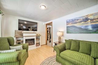 Cozy Franklin Cottage with Waterfront Views! - 7