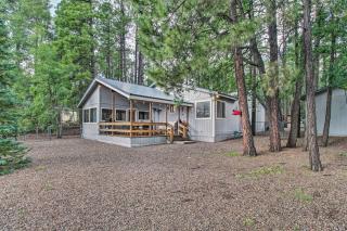 Bring a Pet Pinetop Cabin with Game Room! - Pinetop-Lakeside - 8