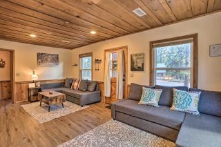 Walk to Big Bear Lake Cozy Cabin with Deck - 7