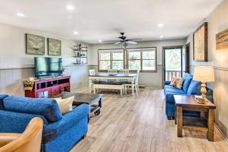 Main St Red River Ski Condo with Mountain View! - Red River - 5