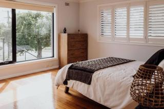 Luxury Coastal Retreat - Short Stroll to St Helens - St Helens - 5