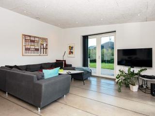 Luxury Lakeside Retreat with Spa-By Traum - Glesborg - 6