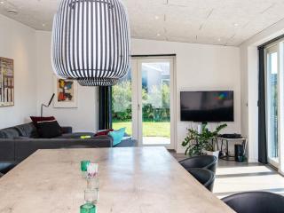 Luxury Lakeside Retreat with Spa-By Traum - Glesborg - 3