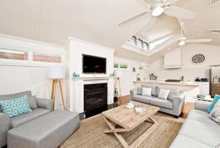 The Hamptons Beach House near Dutchie's walk to Nelson Bay - Nelson Bay - 5