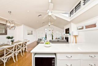 The Hamptons Beach House near Dutchie's walk to Nelson Bay - Nelson Bay - 1
