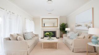 Coast and Country Estate - 15m Heated Pool and Minutes to Beach - 2