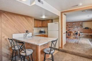 Basecamp Chateau: Alta, Snowbird, Solitude, & Brighton - Cottonwood Heights - 3