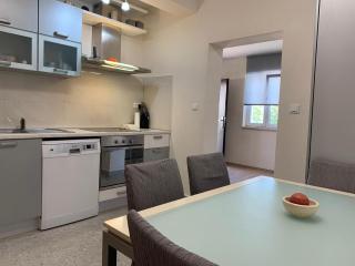 Apartments with parking space Supetar, Brac - 19013 - 2