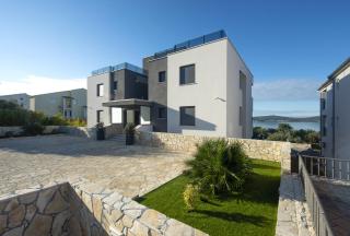 Family friendly apartments with a swimming pool Sveti Filip i Jakov, Biograd - 19325 - Sveti Filip i Jakov - 1