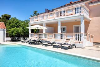 Family friendly apartments with a swimming pool Biograd na Moru, Biograd - 19356 - Biograd na Moru - 3