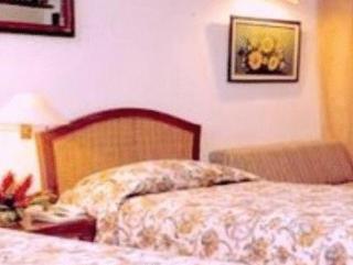 Grand Whiz Hotel Trawas Mojokerto - Trawas - 9
