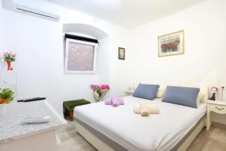 Apartments by the sea Split - 19694 - Split - 3