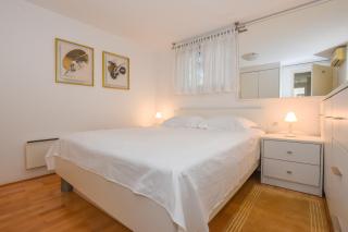Seaside holiday house Mandre, Pag - 19691 - Kolan - 1